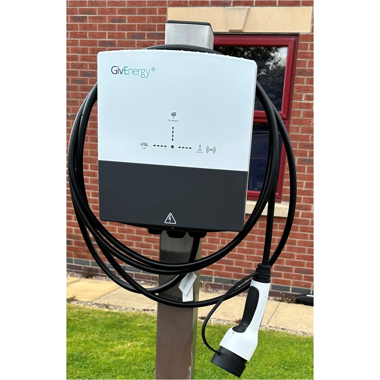 GivEnergy 7kw EV Charger includes cable